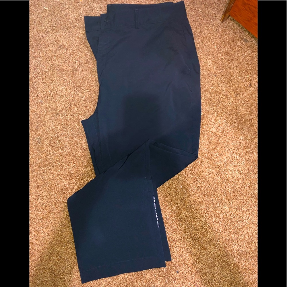 Mens size 40 under amour golf pants